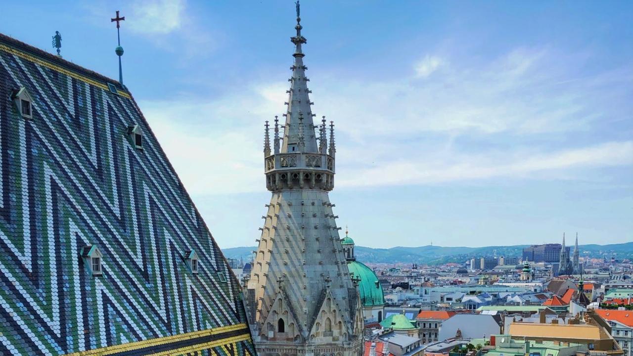 Explorer's Hub * Wien
